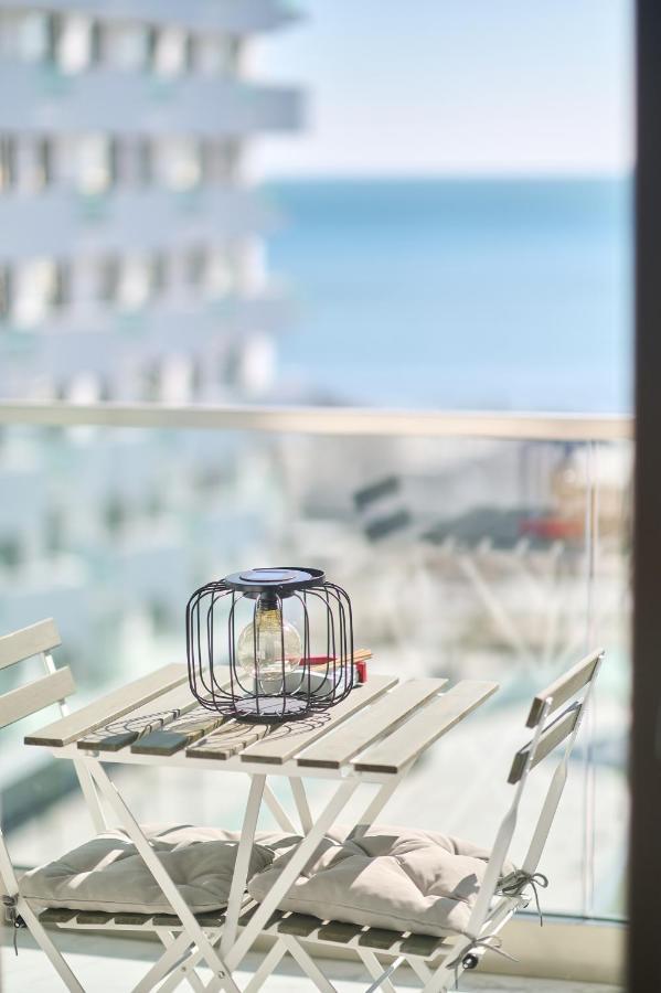 Studio Cornelia Seaview Spa&Pool In Infinity Beach Resort Mamaia Exteriör bild