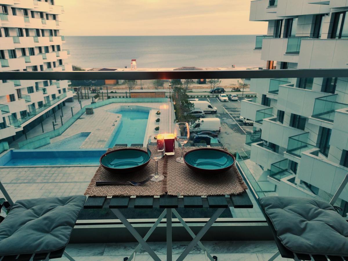 Studio Cornelia Seaview Spa&Pool In Infinity Beach Resort Mamaia Exteriör bild